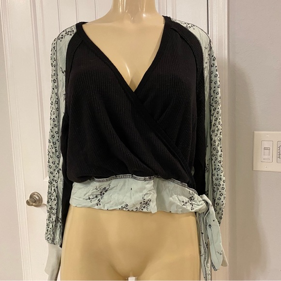 Free People Auxton Wrap Around Oversized Top - Picture 6 of 12